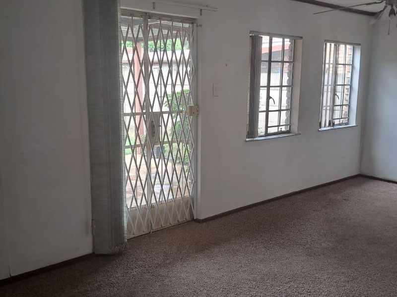 House Rental Monthly In Pretoria - Photo 9