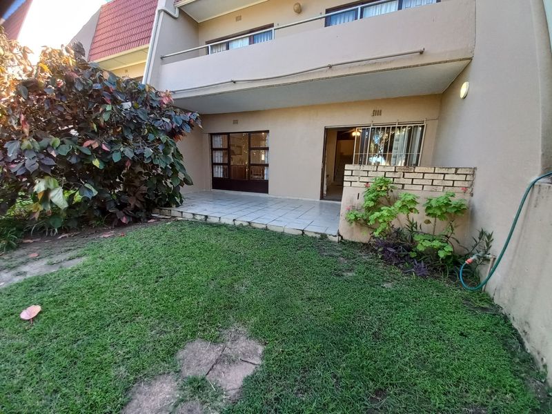 Townhouse For Sale In Margate - Photo 3