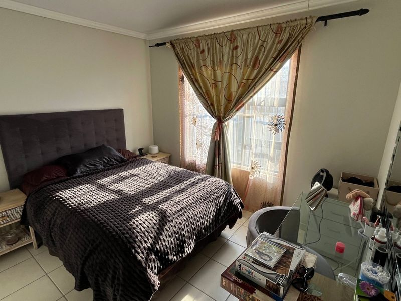 Apartment For Sale In Benoni - Photo 2