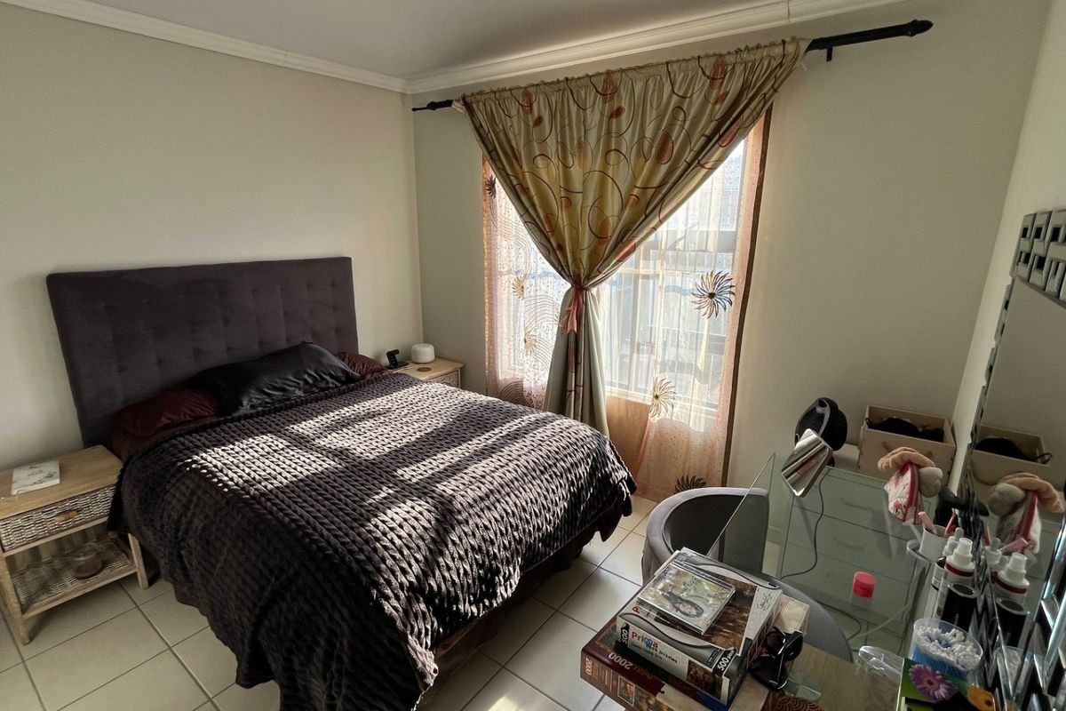 Apartment For Sale In Benoni - Photo 2