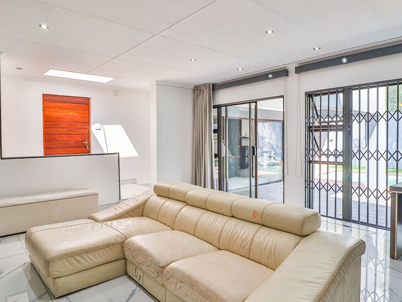 Cluster For Sale In Sandton - Photo 4