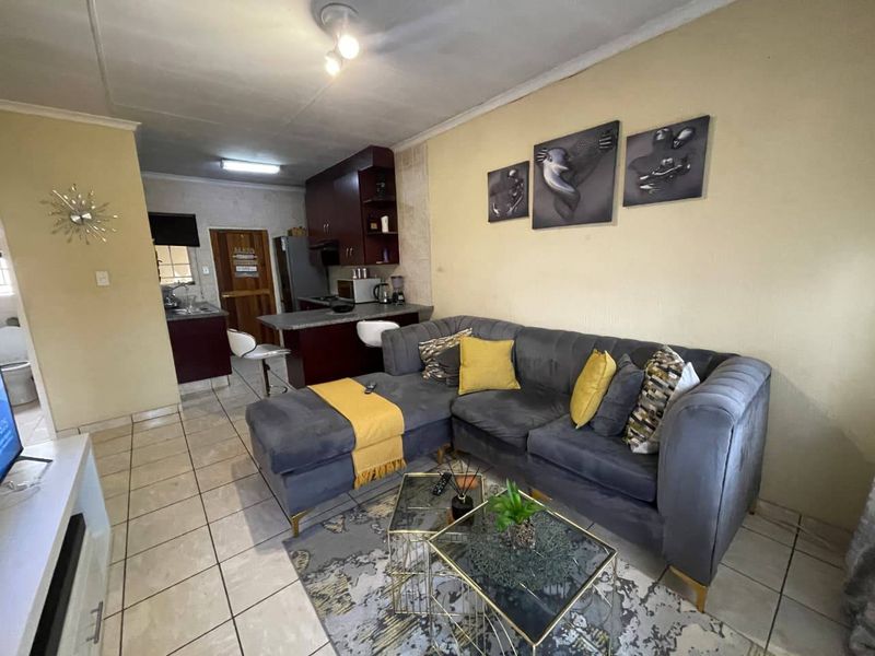 Apartment For Sale In Germiston - Photo 2