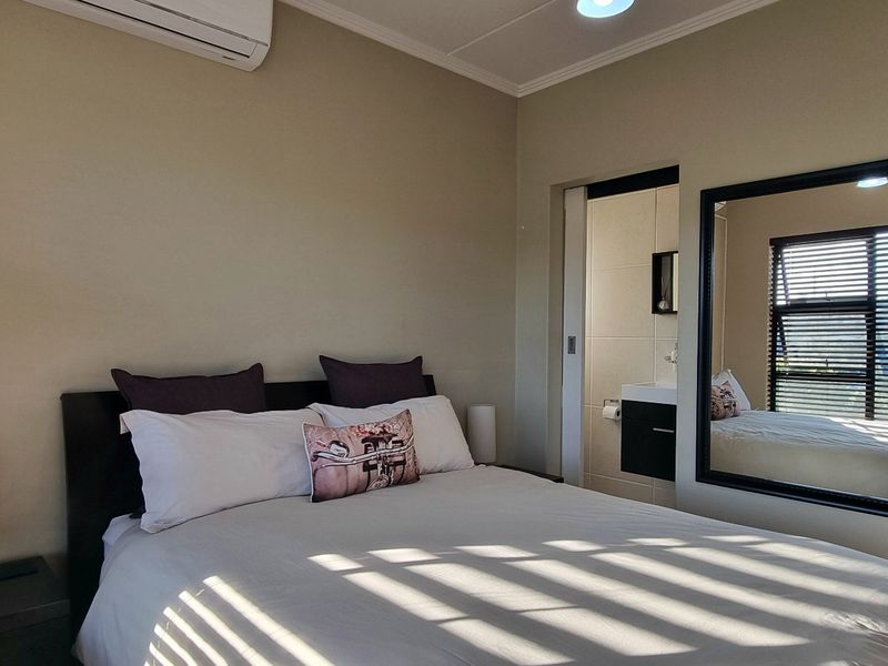 Townhouse For Sale In Johannesburg - Photo 9