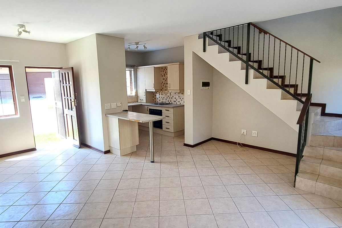 Townhouse For Sale In Midrand - Photo 5