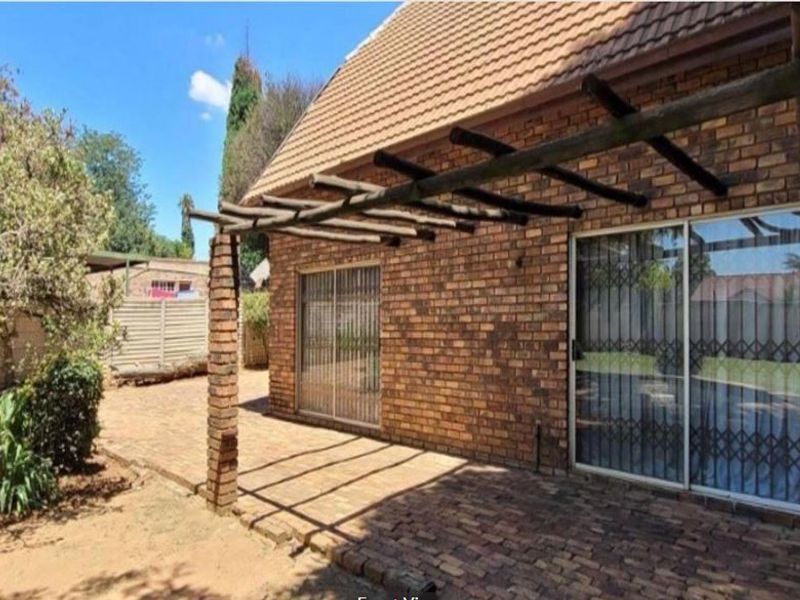 House For Sale In Kempton Park - Photo 8
