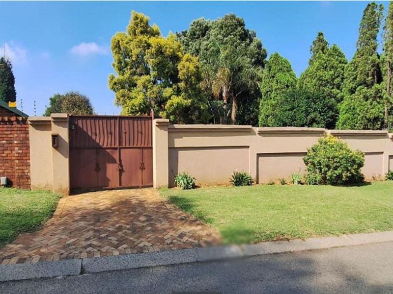 House For Sale In Kempton Park - Photo 2
