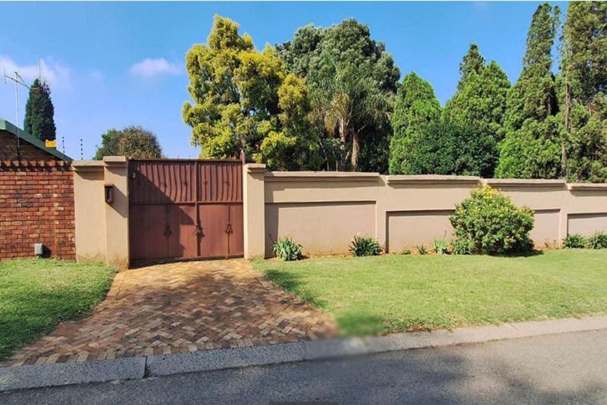 House For Sale In Kempton Park - Photo 2