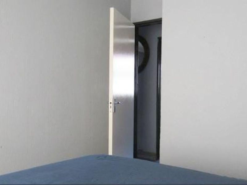 Apartment For Sale In Germiston - Photo 9