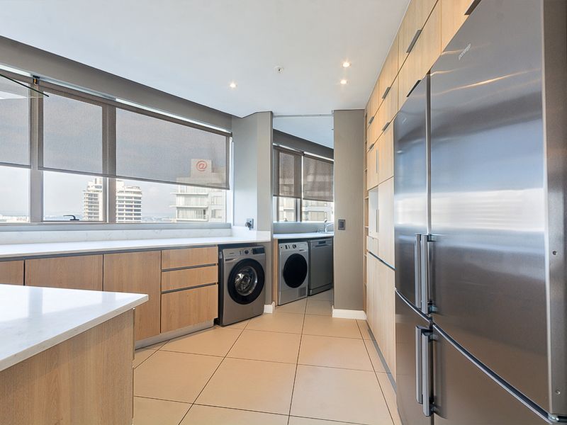 Apartment Rental Monthly In Sandton - Photo 8