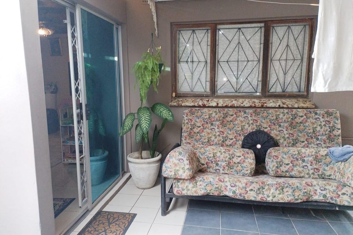 House For Sale In Phoenix - Photo 3