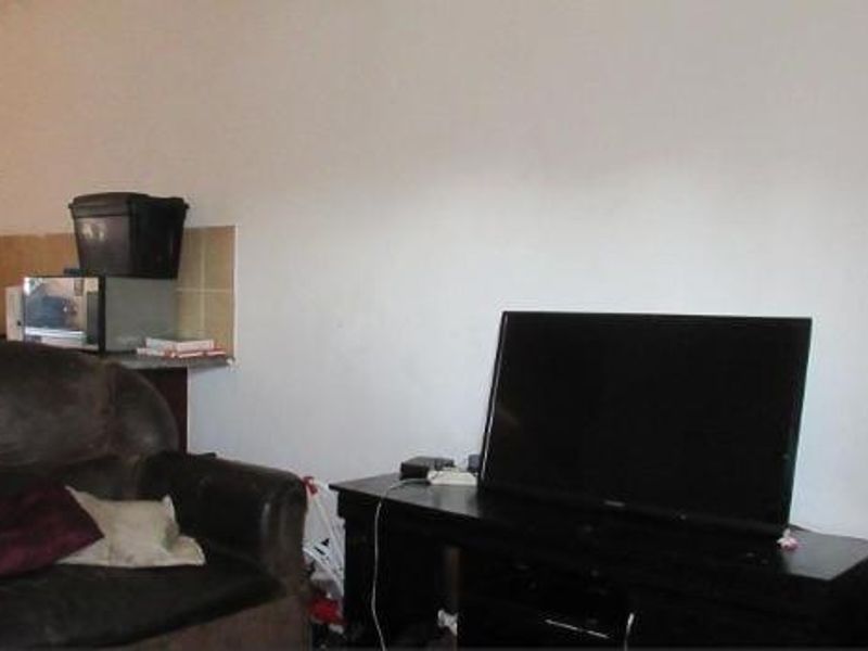 Apartment For Sale In Germiston - Photo 7