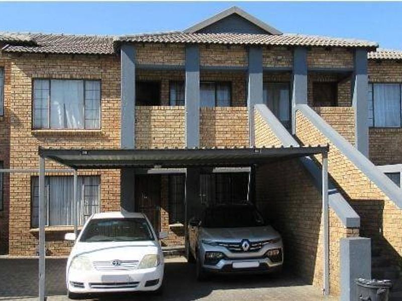 Apartment For Sale In Germiston - Photo 1