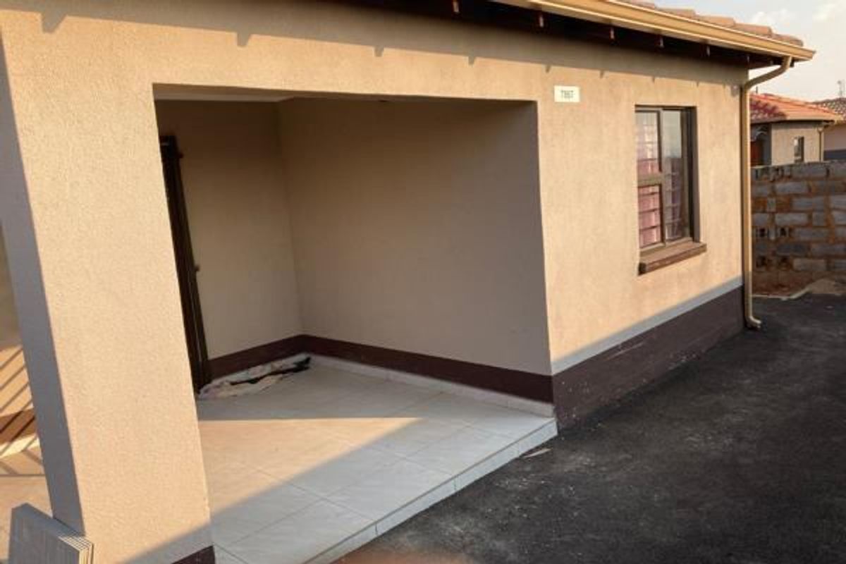 House For Sale In Boksburg - Photo 2