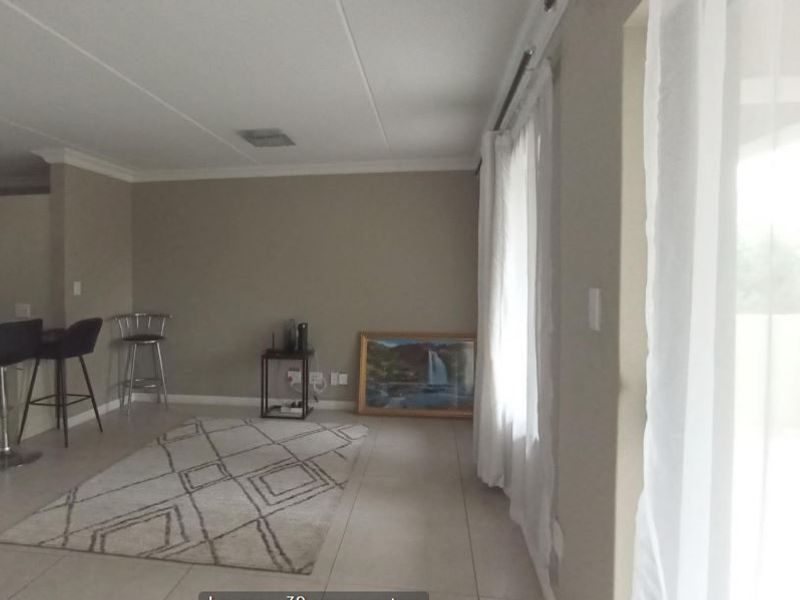 Townhouse For Sale In Midrand - Photo 4