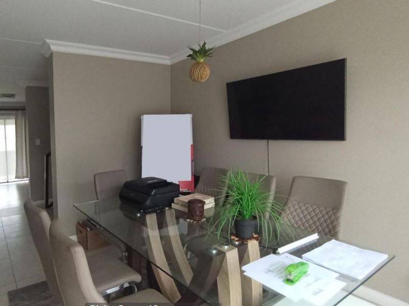 Townhouse For Sale In Midrand - Photo 6