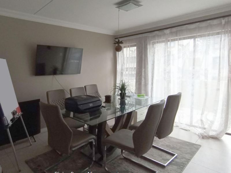 Townhouse For Sale In Midrand - Photo 7