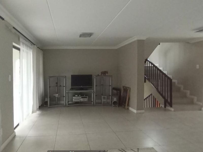 Townhouse For Sale In Midrand - Photo 5