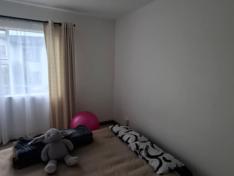 Townhouse For Sale In Roodepoort - Photo 10