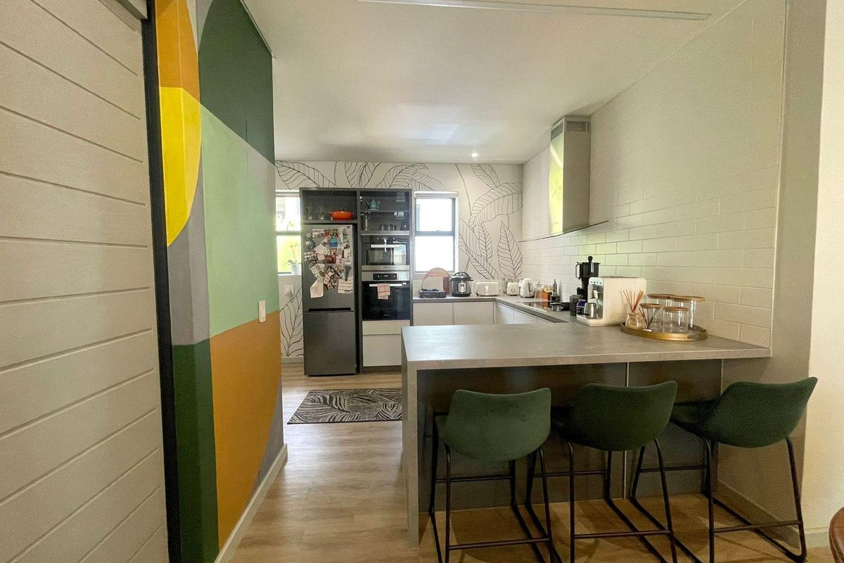 Apartment Rental Monthly In Pretoria - Photo 3