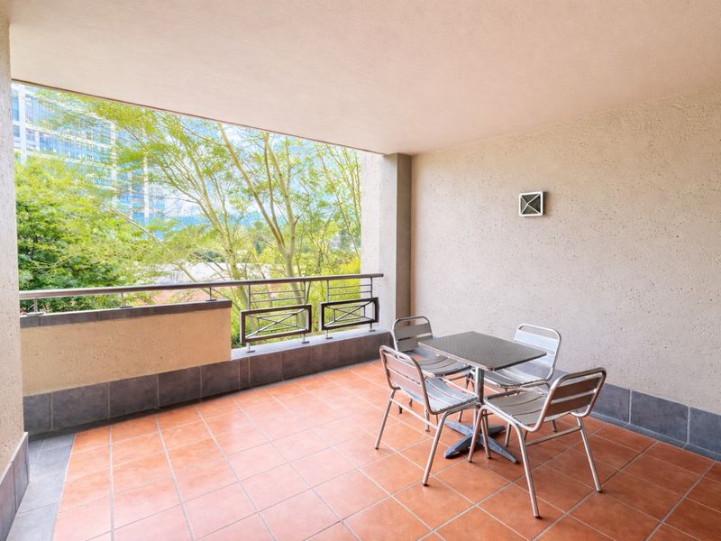 Apartment Rental Monthly In Sandton - Photo 6