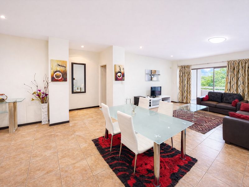 Apartment Rental Monthly In Sandton - Photo 5