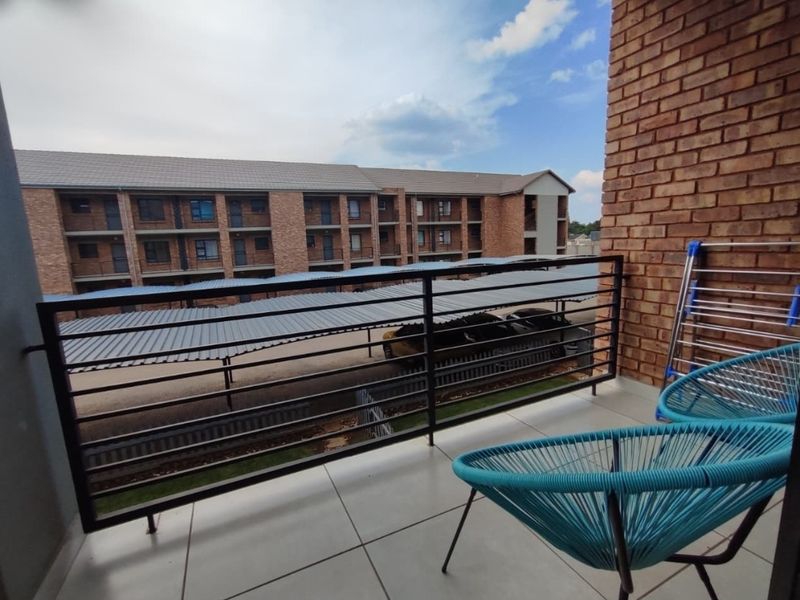 Apartment For Sale In Benoni - Photo 3