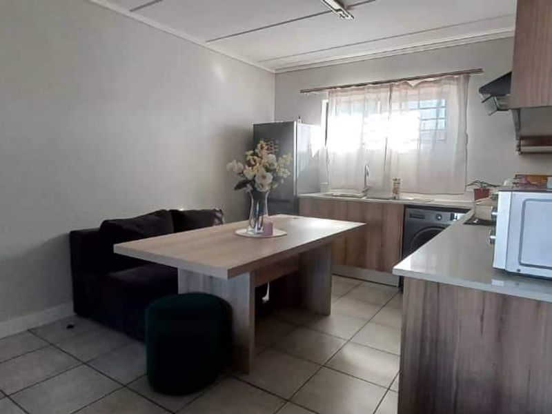 Apartment For Sale In Pretoria - Photo 8