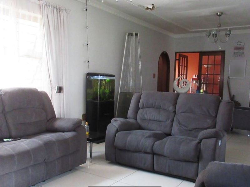 House For Sale In Kempton Park - Photo 8
