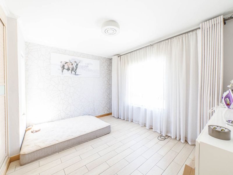 House For Sale In Midrand - Photo 2