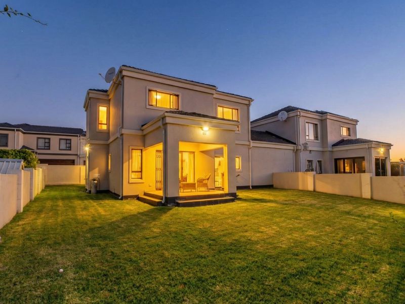 House For Sale In Midrand - Photo 1