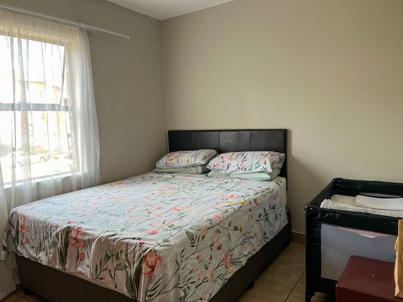 Apartment For Sale In Johannesburg - Photo 7