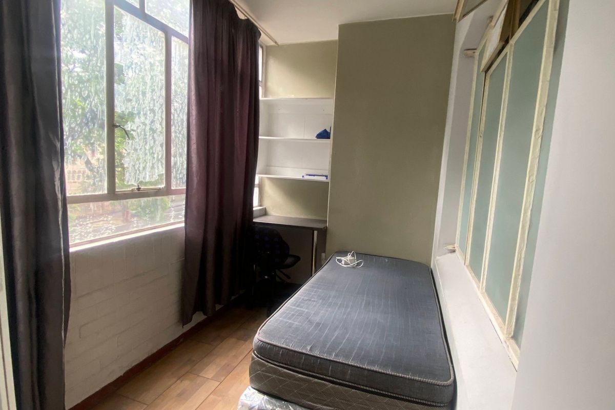 Apartment For Sale In Johannesburg - Photo 4