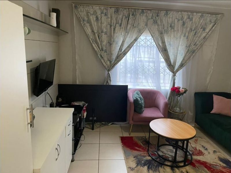 Apartment For Sale In Midrand - Photo 5