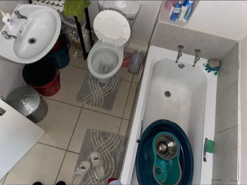 Apartment For Sale In Midrand - Photo 10