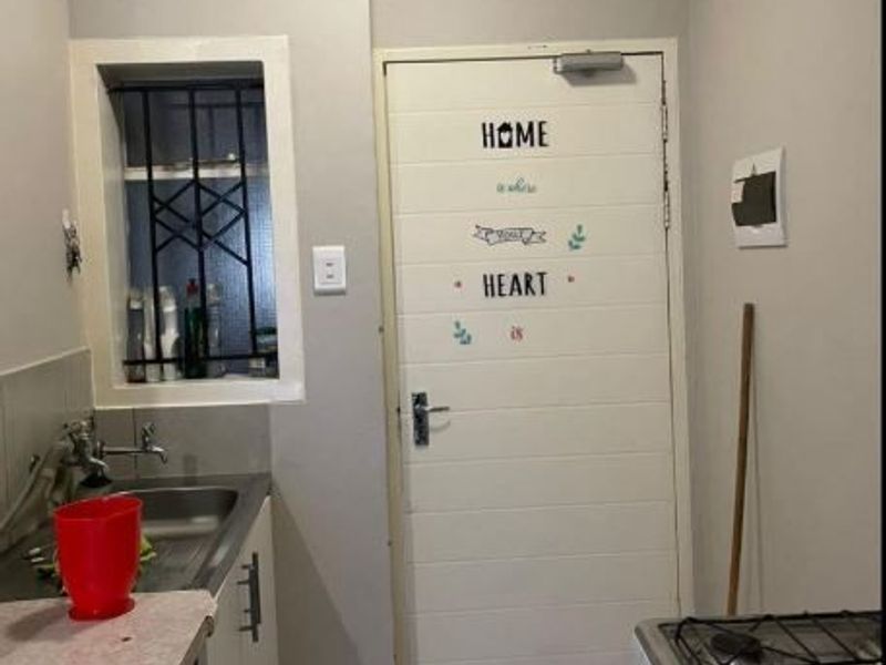 Apartment For Sale In Midrand - Photo 2