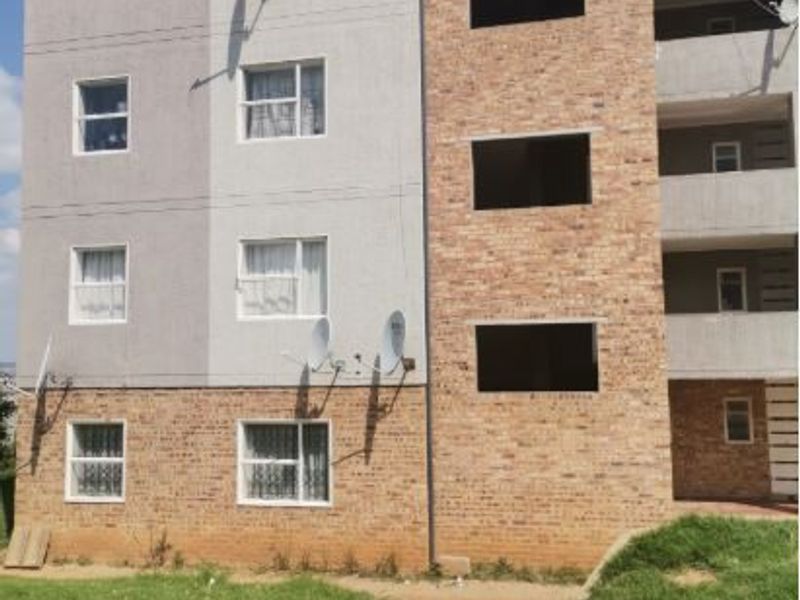 Apartment For Sale In Midrand - Photo 1
