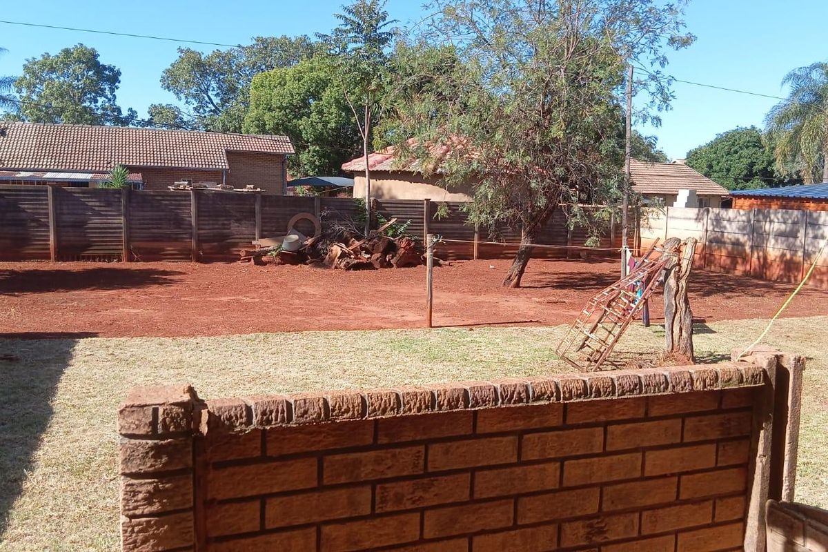 House For Sale In Akasia - Photo 3