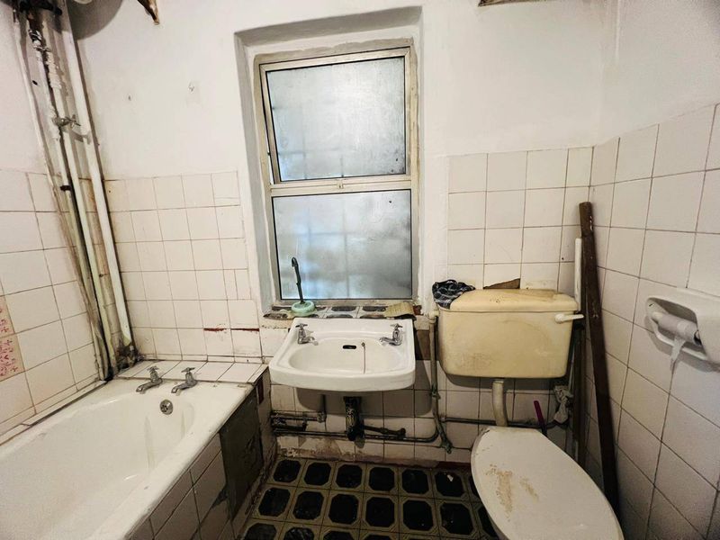 Apartment Rental Monthly In Durban - Photo 8