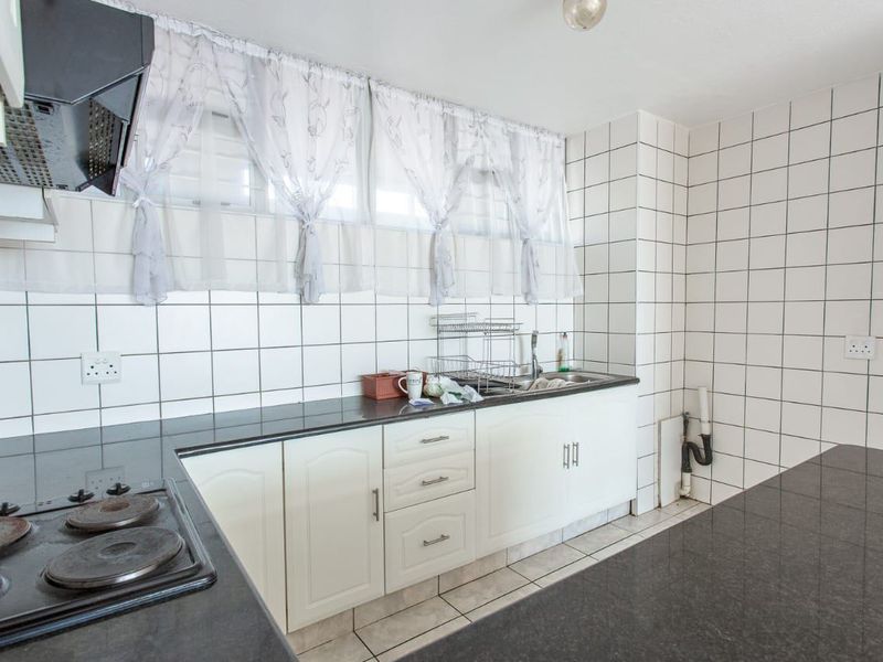 Apartment Rental Monthly In Amanzimtoti - Photo 4