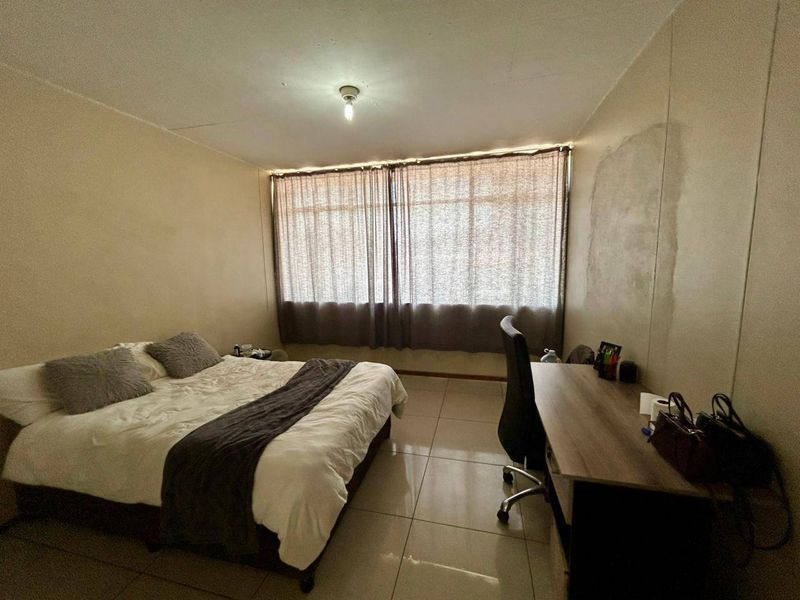 Apartment For Sale In Pretoria - Photo 5