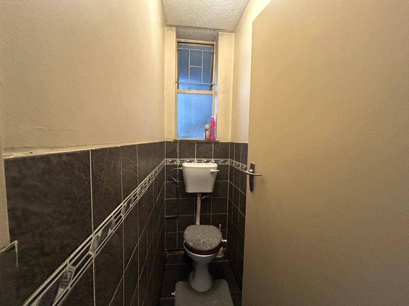 Apartment For Sale In Pretoria - Photo 8