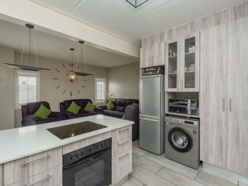 Townhouse For Sale In Alberton - Photo 2