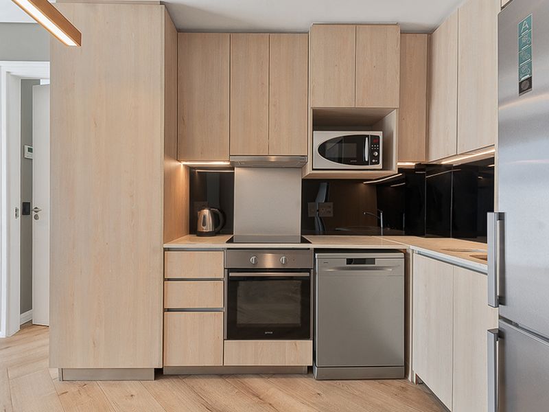 Apartment Rental Monthly In Sandton - Photo 4