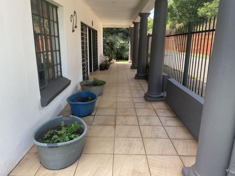 House For Sale In Rayton - Photo 4