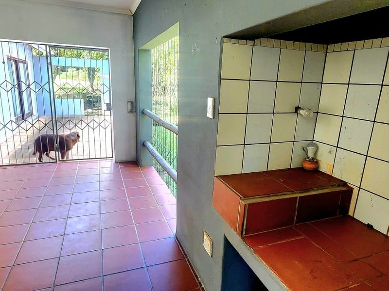 House For Sale In Port Edward - Photo 6