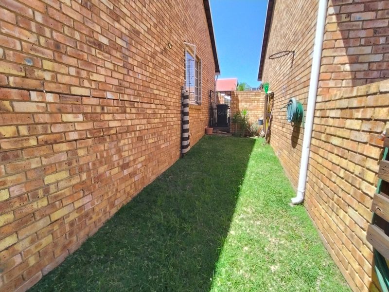 Townhouse Sold In Centurion - Photo 4