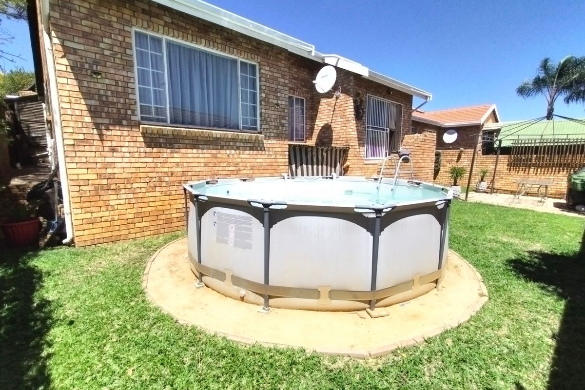 Townhouse Sold In Centurion - Photo 2