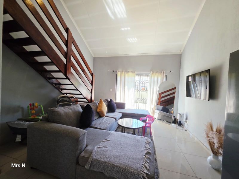 Townhouse Pending Sale In Centurion - Photo 3