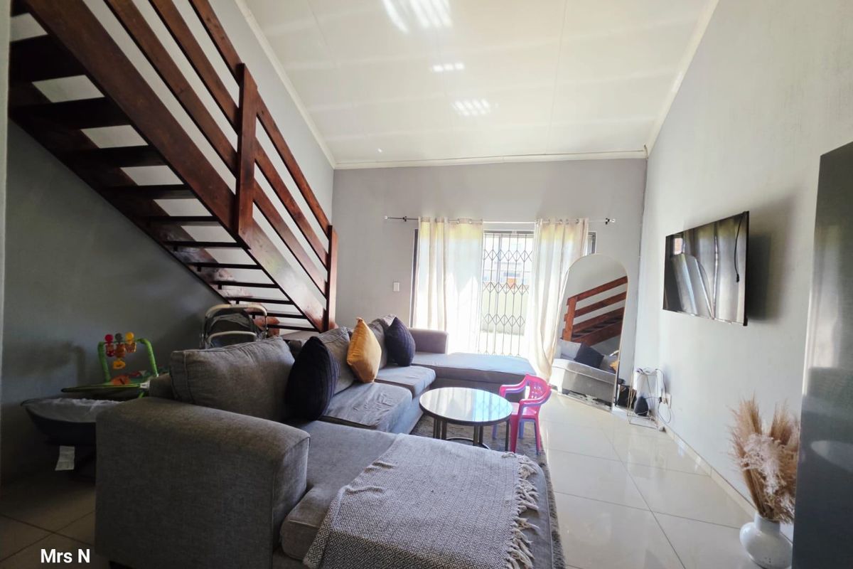 Townhouse Pending Sale In Centurion - Photo 3