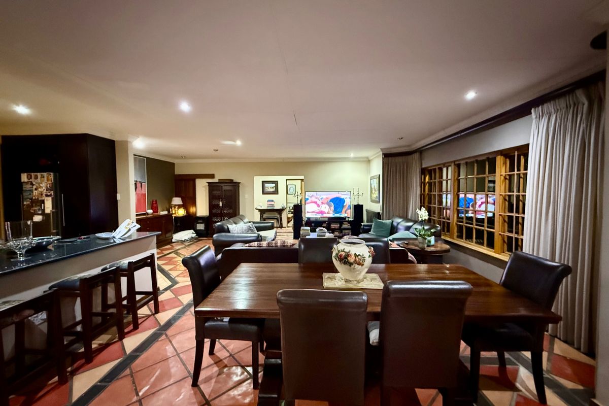 House For Sale In Bloemfontein - Photo 5